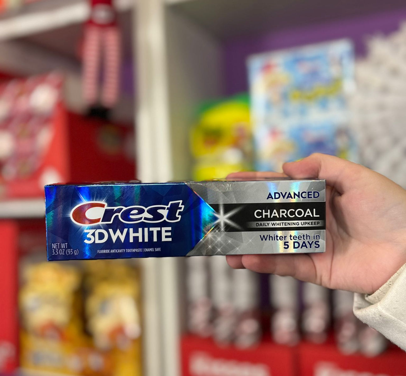 Crest 3D White Advanced Charcoal Tooth Paste (93g) - America